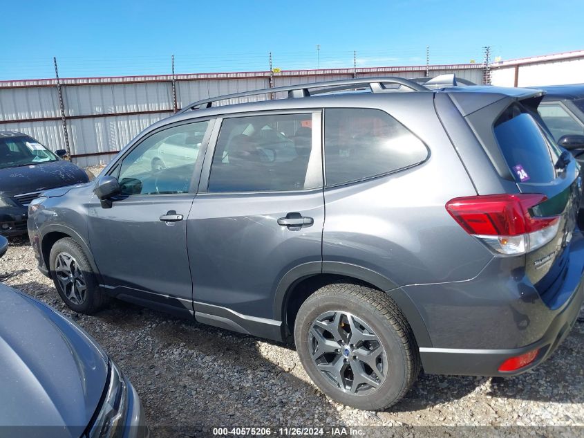 i41064048-2022-subaru-forester_14