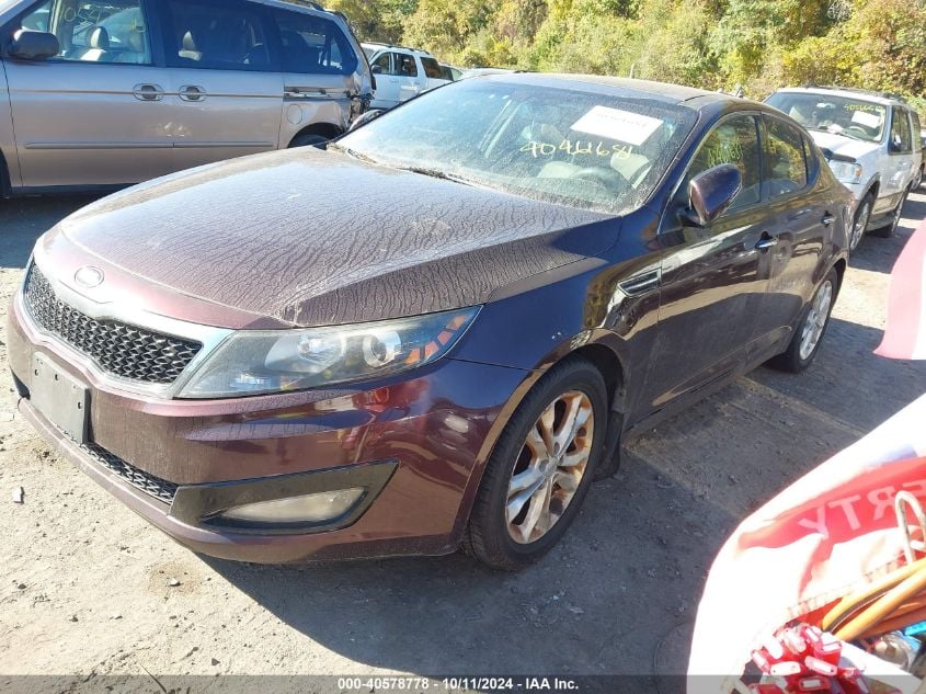 i41067737-2013-kia-optima_2