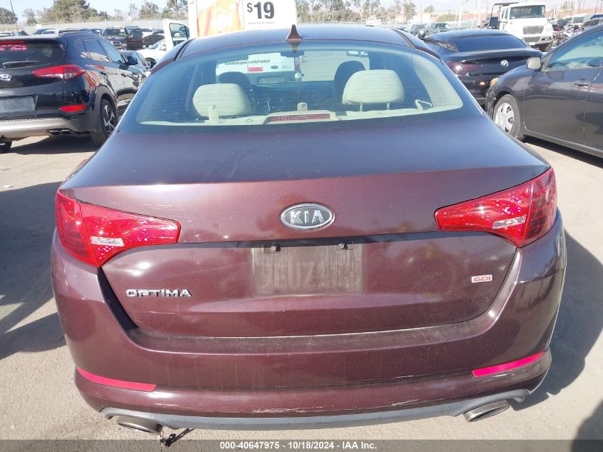 i41137120-2012-kia-optima_16