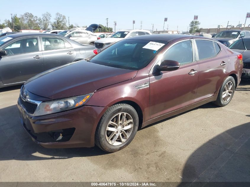 i41137120-2012-kia-optima_2