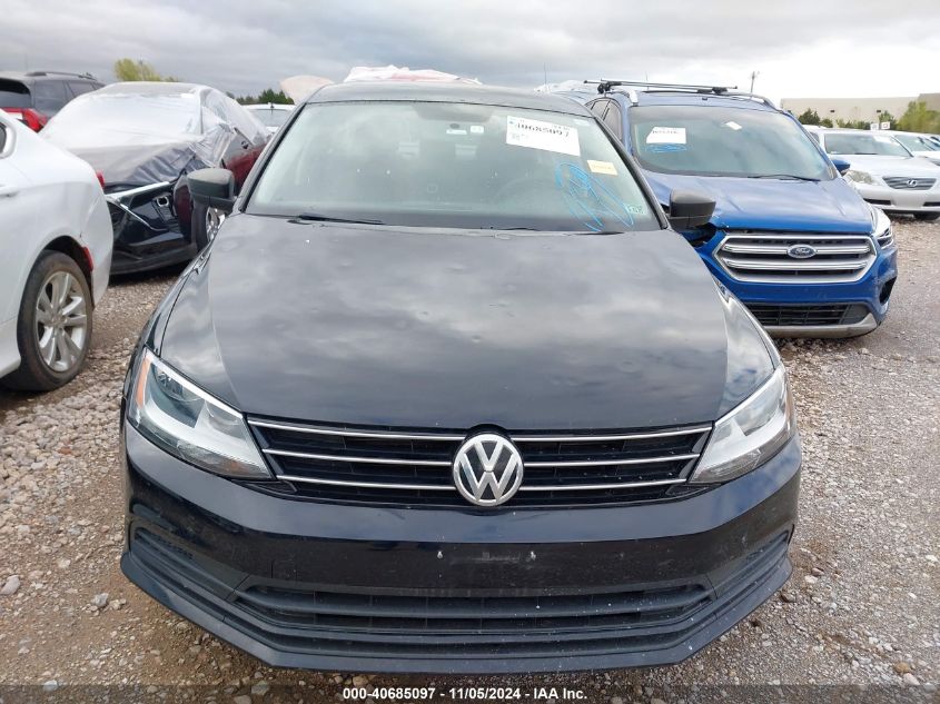 i41174394-2015-volkswagen-jetta_12