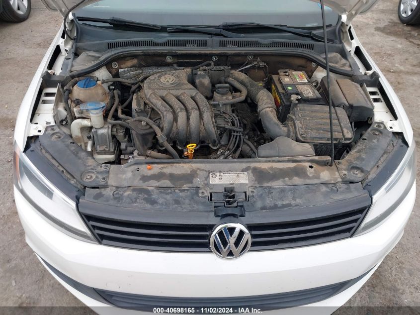 i41187524-2012-volkswagen-jetta_10