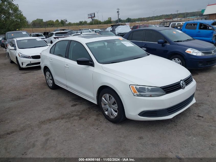 i41187524-2012-volkswagen-jetta_13