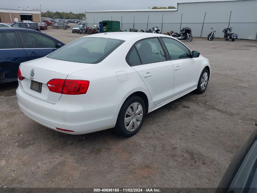 i41187524-2012-volkswagen-jetta_4