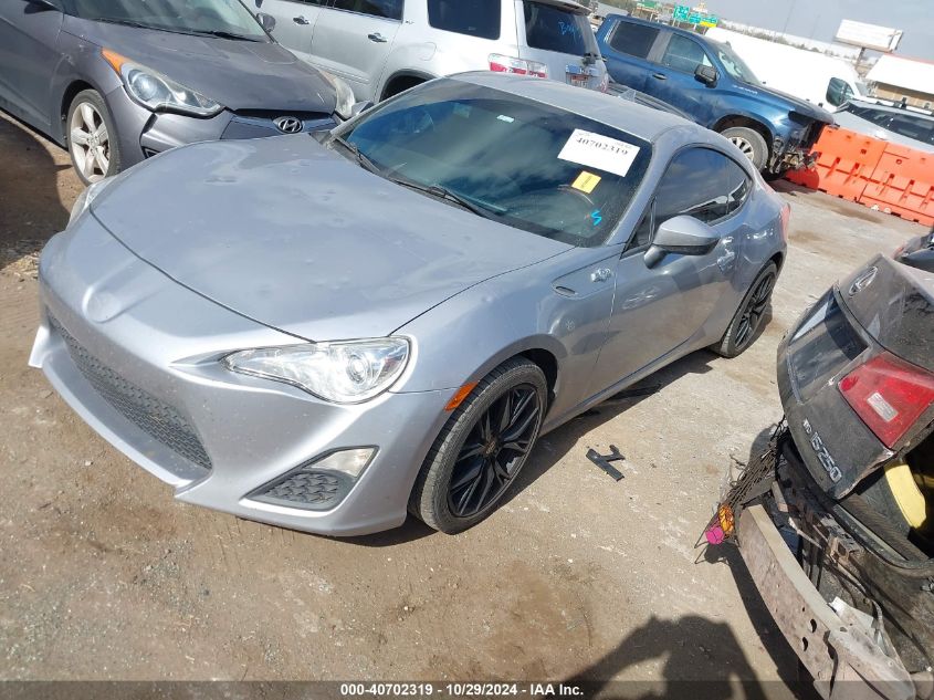 i41191678-2015-scion-fr-s_2