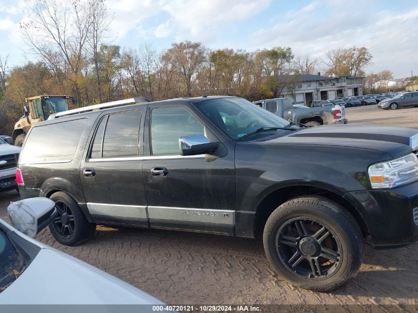 i41209505-2012-lincoln-navigator-l_13