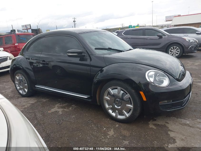 i41221532-2012-volkswagen-beetle_13