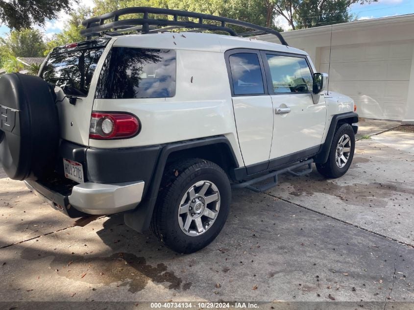 i41223544-2014-toyota-fj-cruiser_4