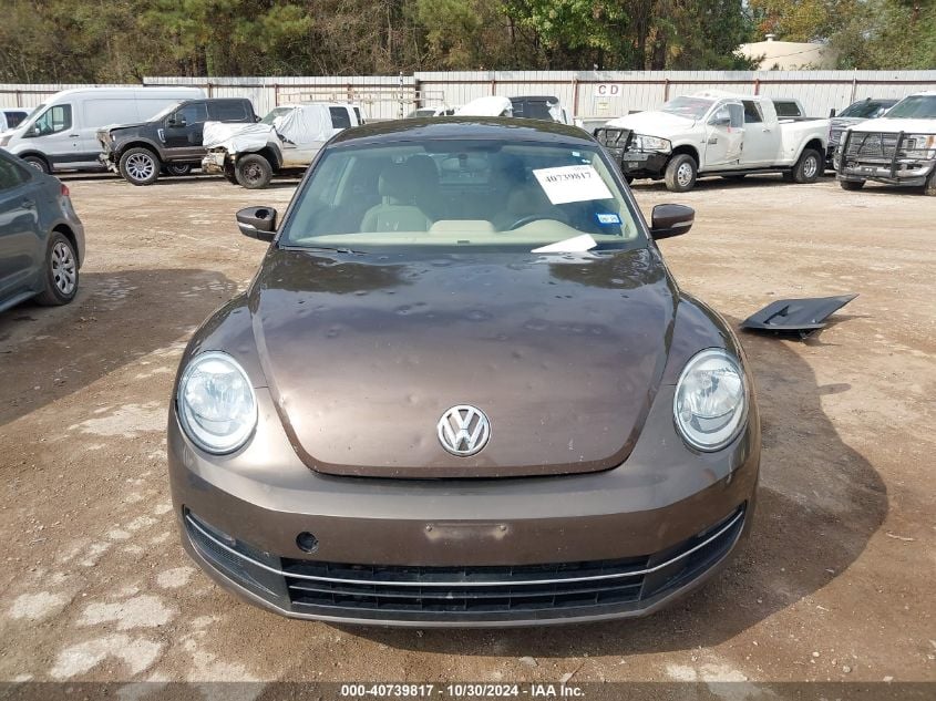 i41229227-2014-volkswagen-beetle_13