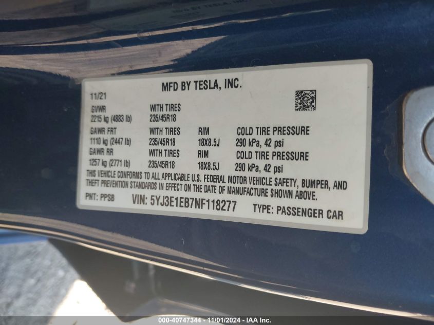 i41236774-2022-tesla-model-3_9