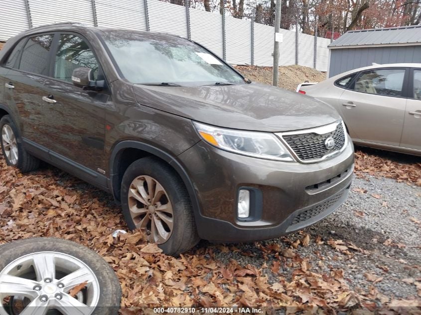 i41272395-2014-kia-sorento_22