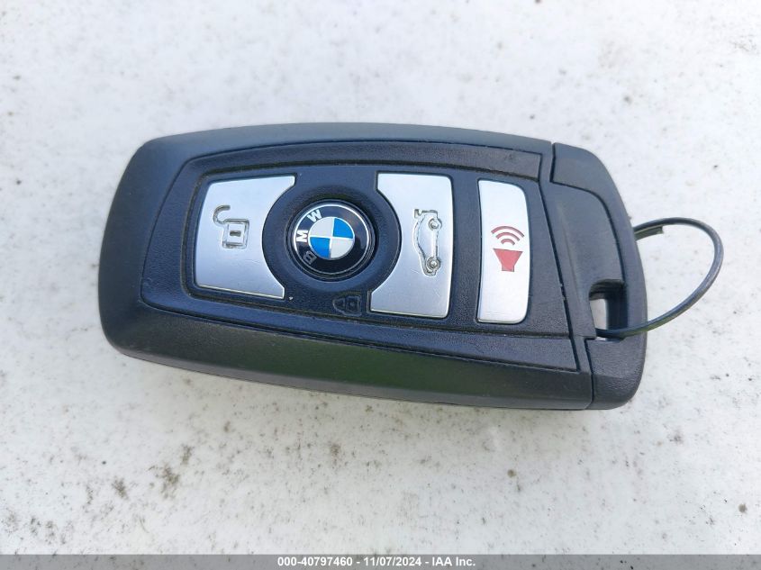 i41286974-2013-bmw-528i_11