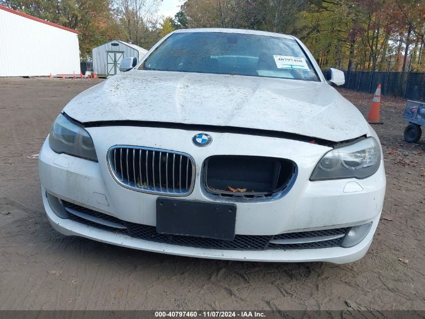 i41286974-2013-bmw-528i_6