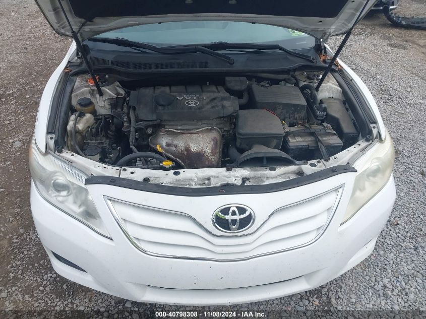 i41287823-2010-toyota-camry_10