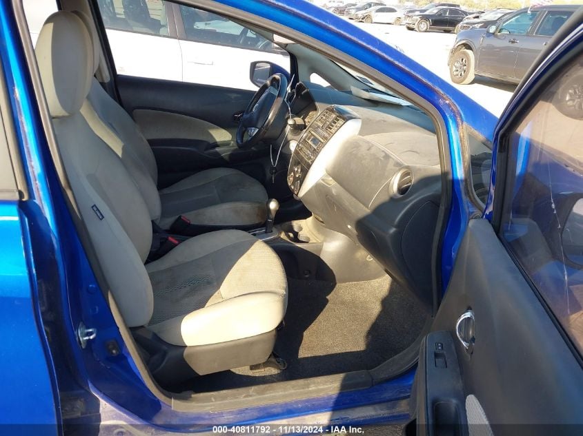 i41301358-2015-nissan-versa-note_5