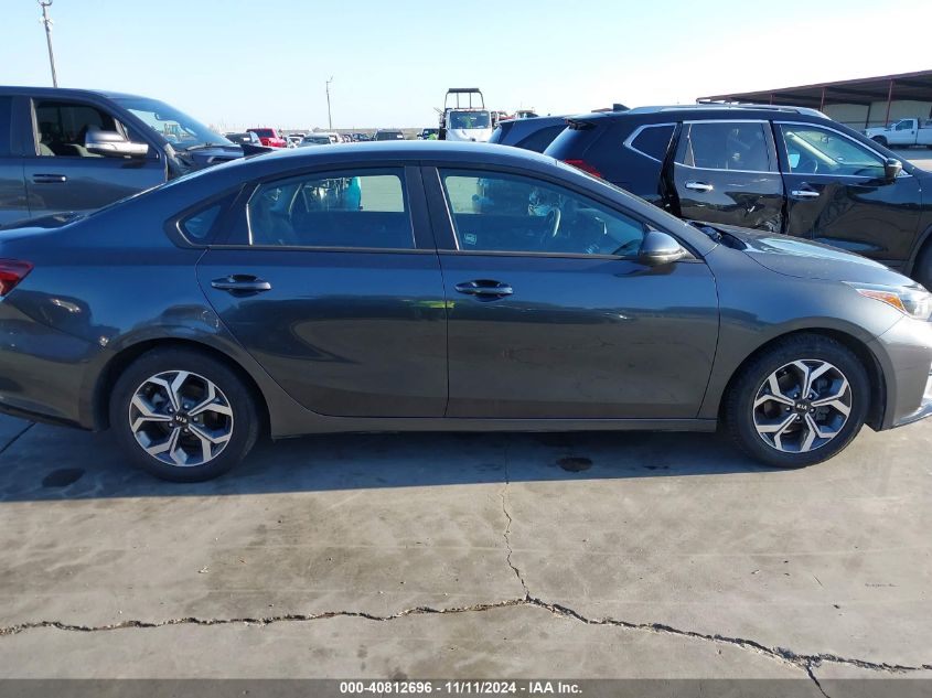 i41302262-2019-kia-forte_14