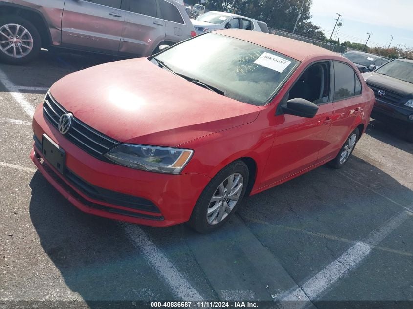 i41326289-2015-volkswagen-jetta_2