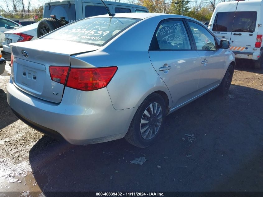 i41329047-2010-kia-forte_4