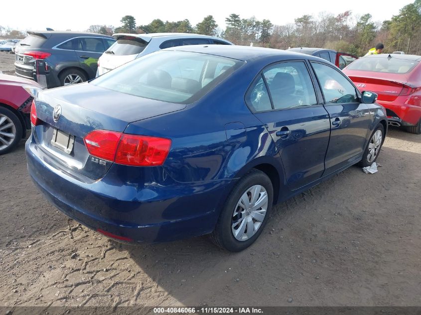 i41335680-2012-volkswagen-jetta_4