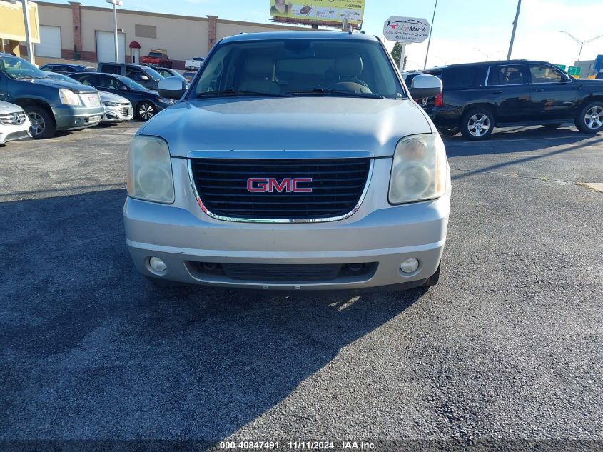 i41337106-2011-gmc-yukon-xl-1500_12