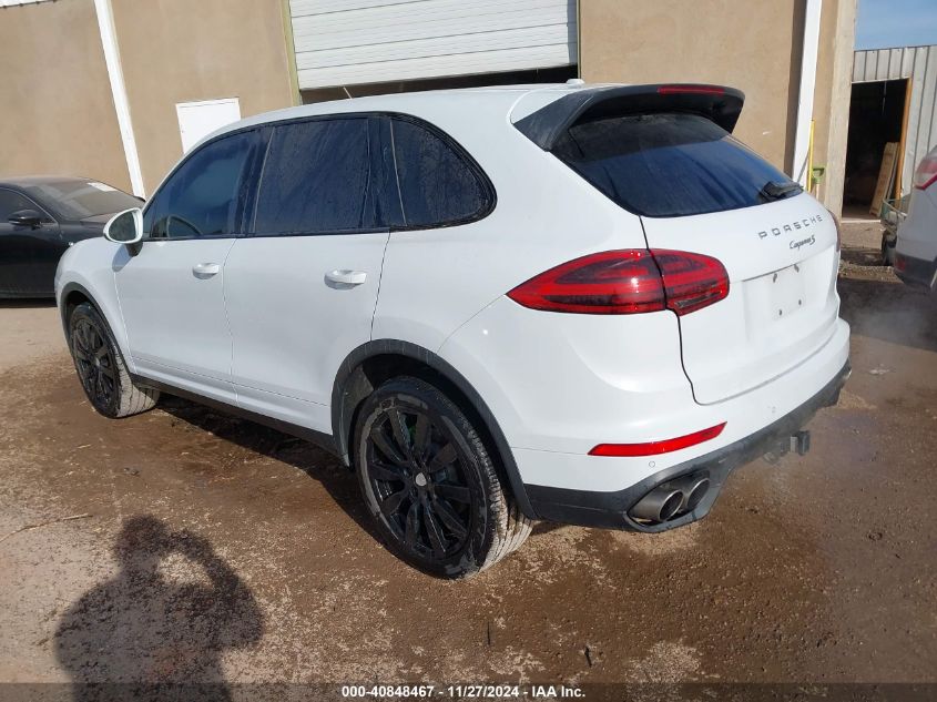 i41338082-2015-porsche-cayenne_3