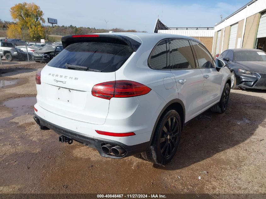 i41338082-2015-porsche-cayenne_4