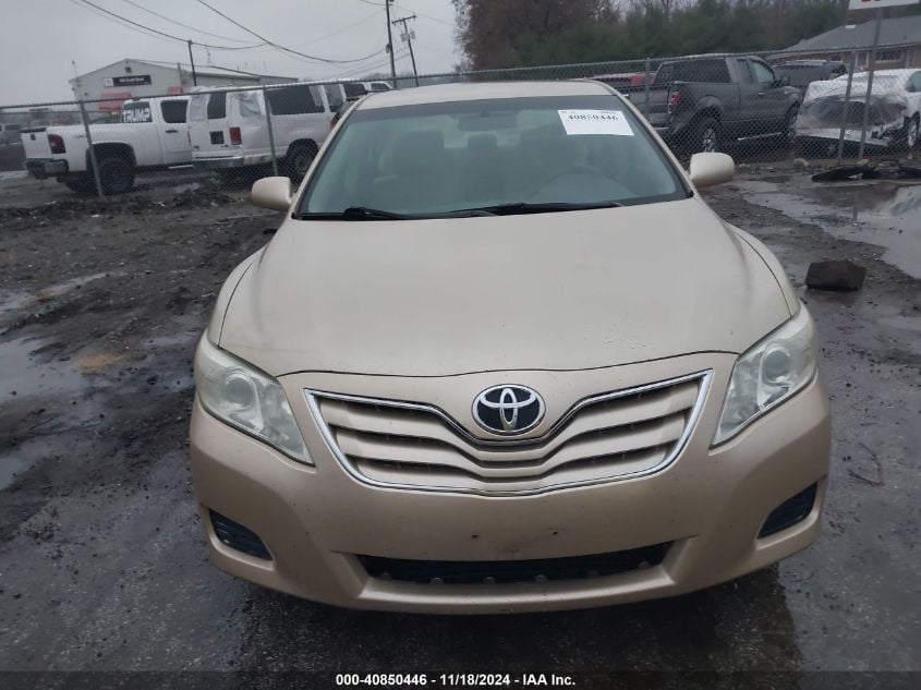 i41340061-2011-toyota-camry_6