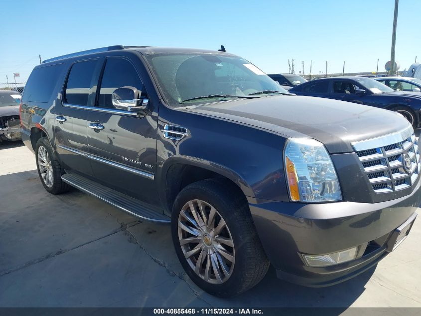 i41345091-2011-cadillac-escalade-esv_13