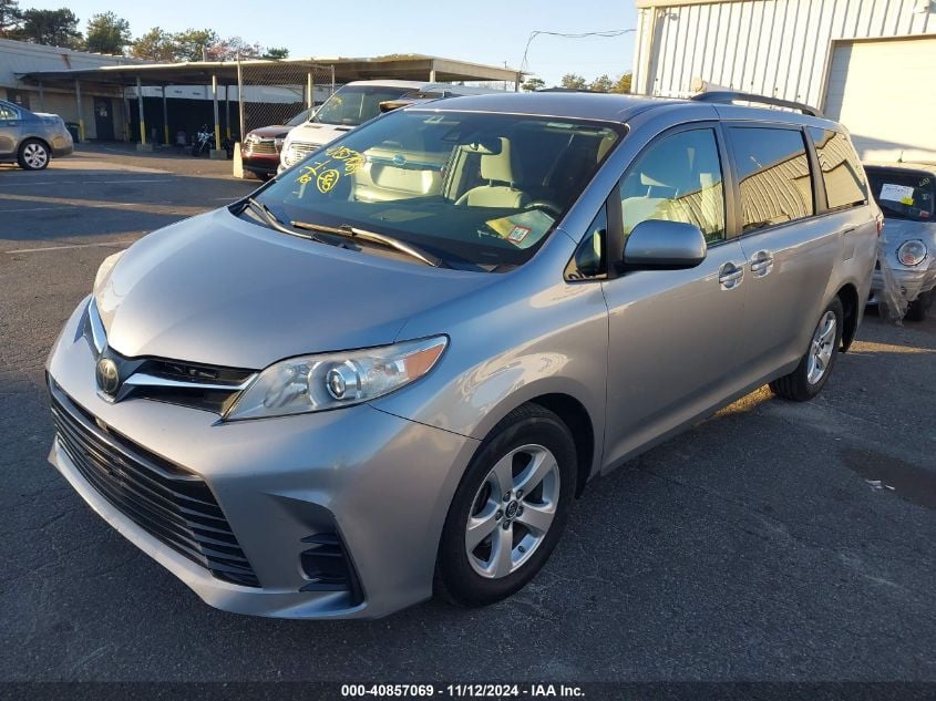 i41346692-2018-toyota-sienna_2