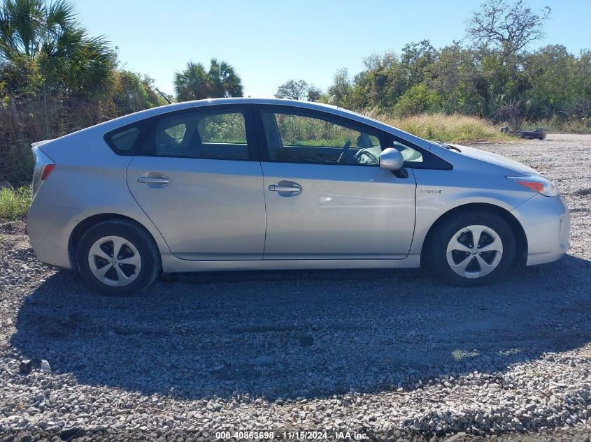 i41353339-2015-toyota-prius_13