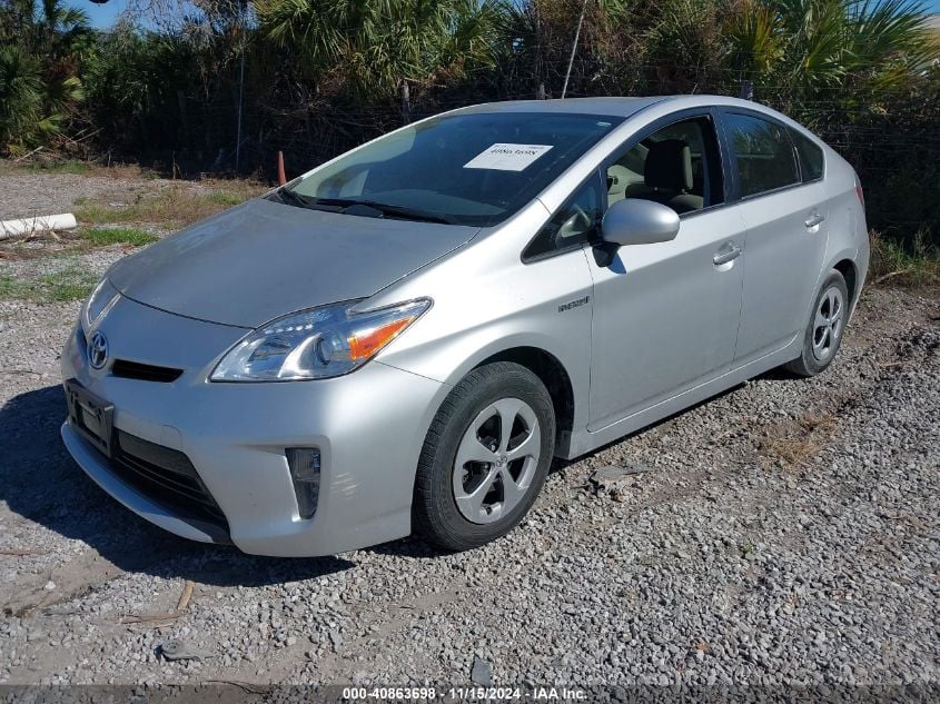 i41353339-2015-toyota-prius_2