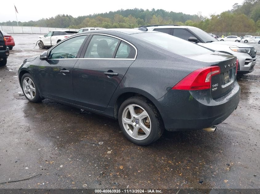 i41353566-2013-volvo-s60_3