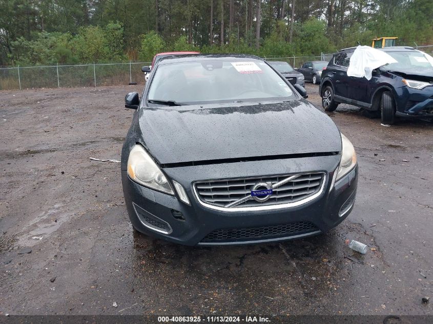 i41353566-2013-volvo-s60_6