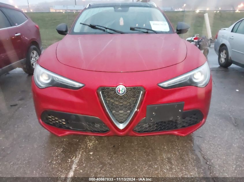 i41357474-2018-alfa-romeo-stelvio_12