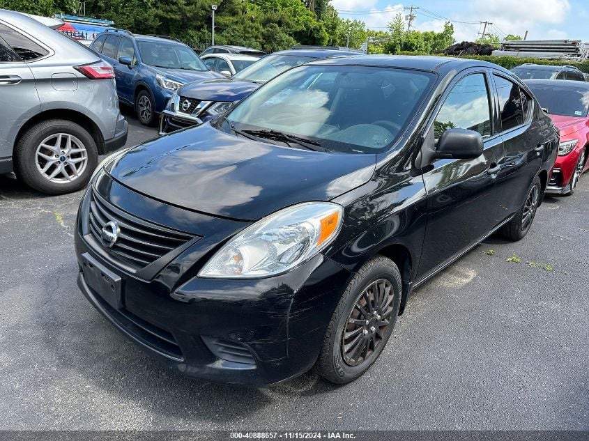 i41378349-2014-nissan-versa_2