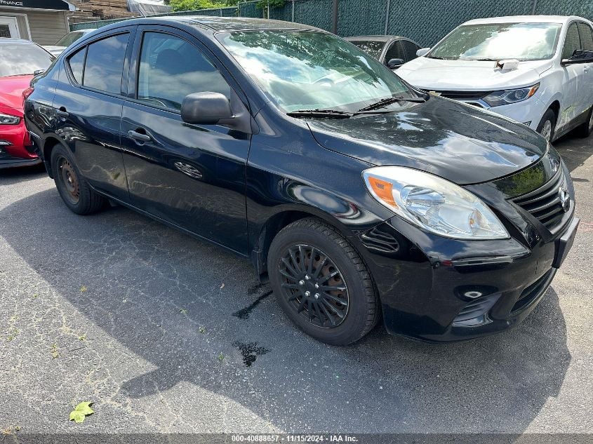 i41378349-2014-nissan-versa_6