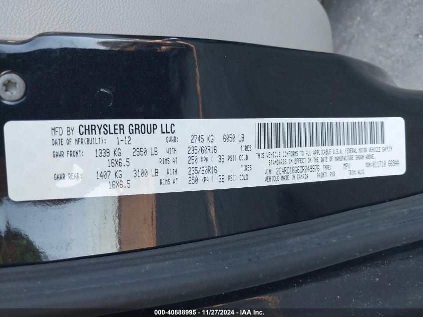 i41378687-2012-chrysler-town-country_9