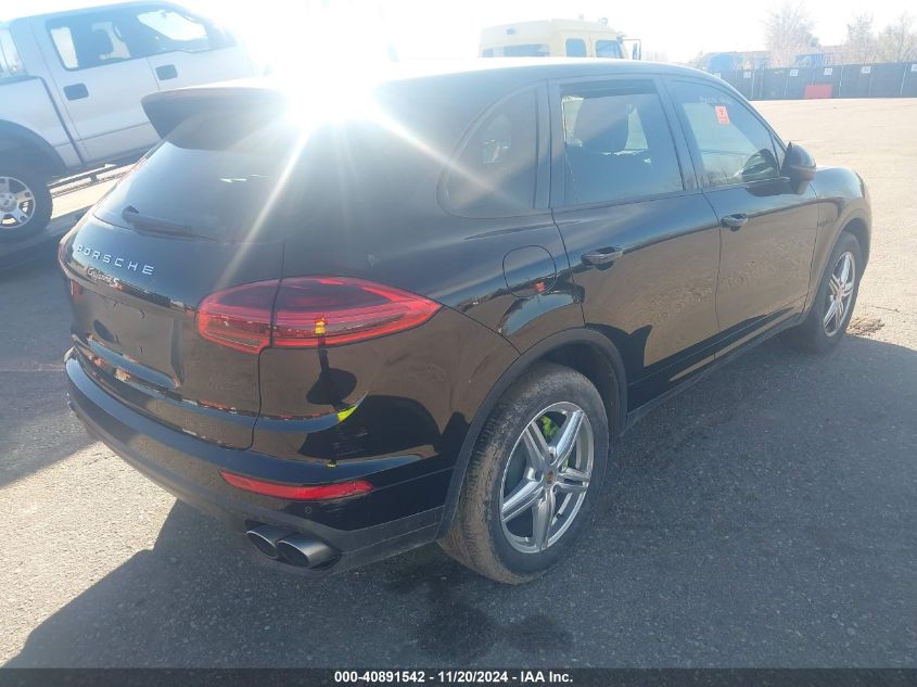 i41381234-2016-porsche-cayenne-e-hybrid_4