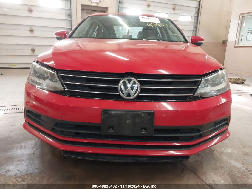 i41385124-2015-volkswagen-jetta_12