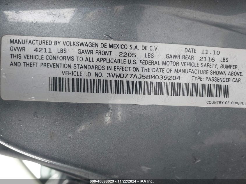 i41387721-2011-volkswagen-jetta_9