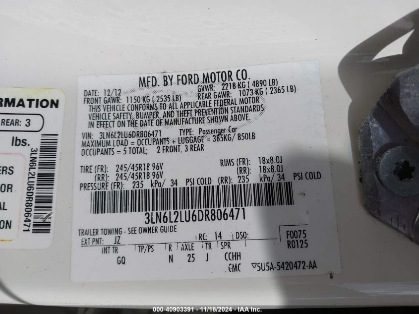 i41393083-2013-lincoln-mkz-hybrid_9