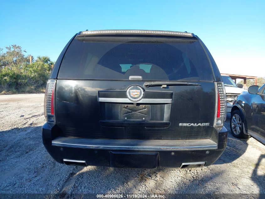 i41395718-2014-cadillac-escalade-esv_16