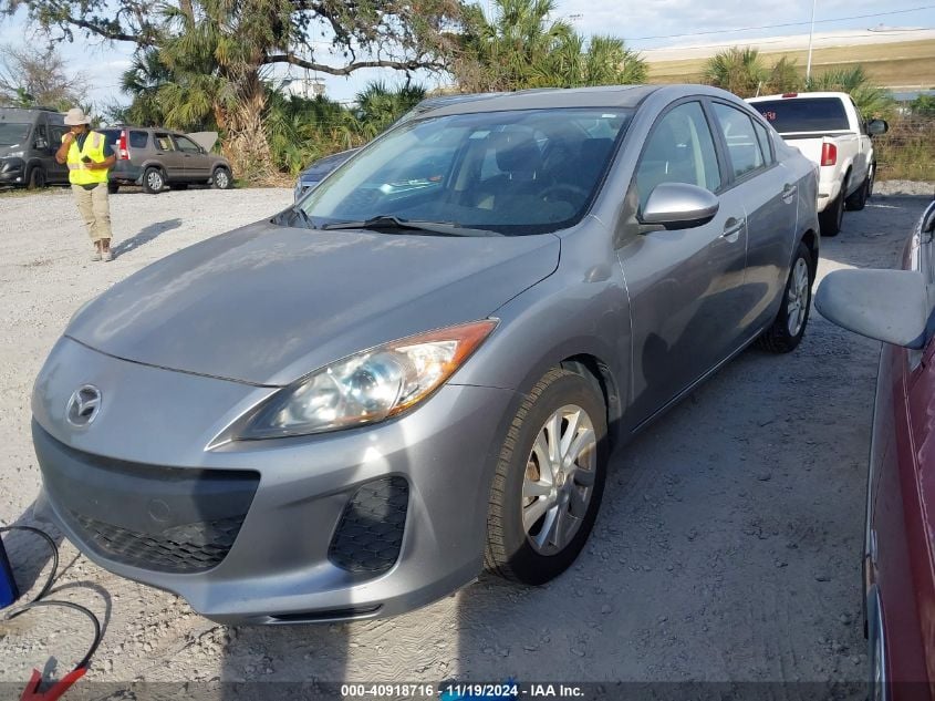 i41408422-2012-mazda-mazda3_2