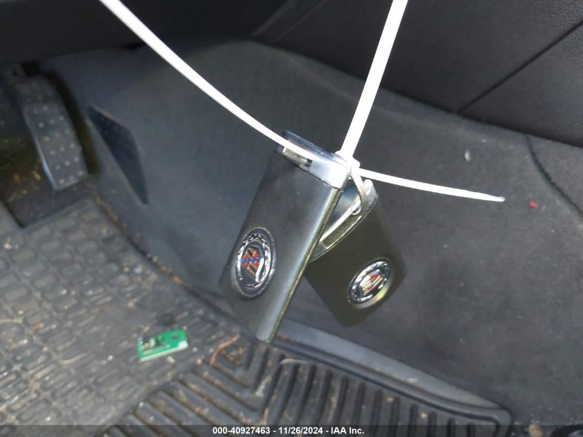 i41417185-2011-cadillac-cts_11