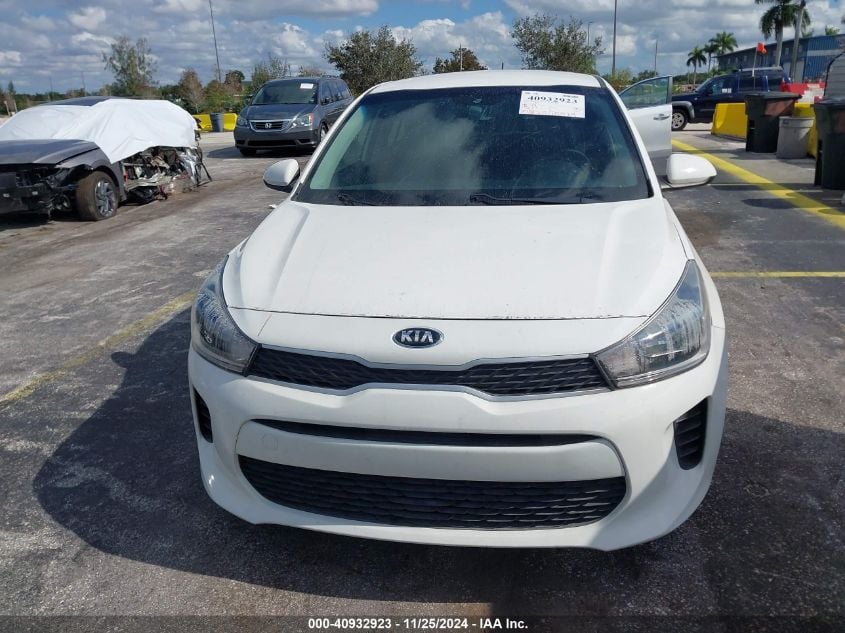 i41422668-2018-kia-rio_6