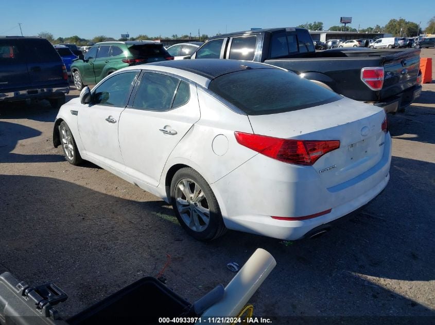 i41423725-2013-kia-optima_3