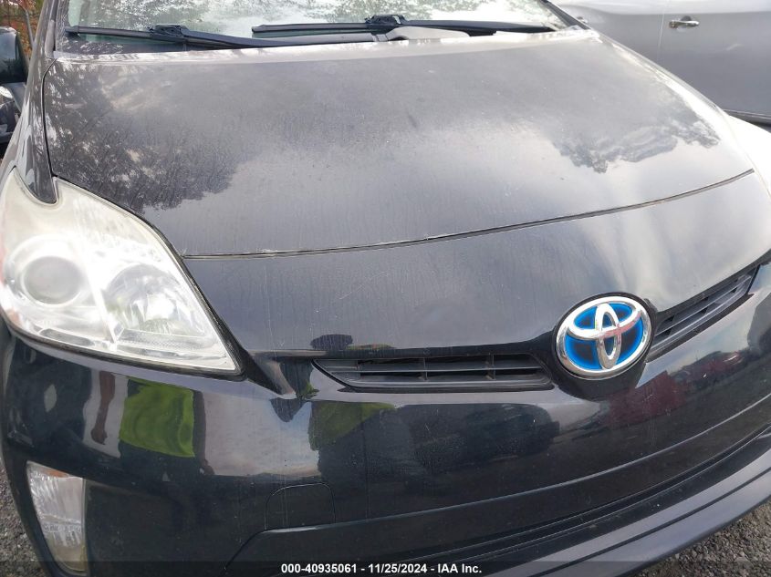 i41424816-2012-toyota-prius_6