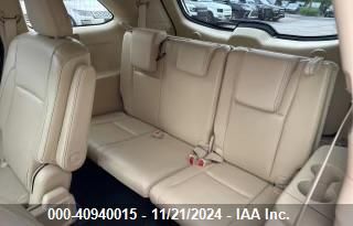 i41429789-2015-toyota-highlander_10