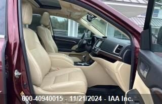 i41429789-2015-toyota-highlander_5