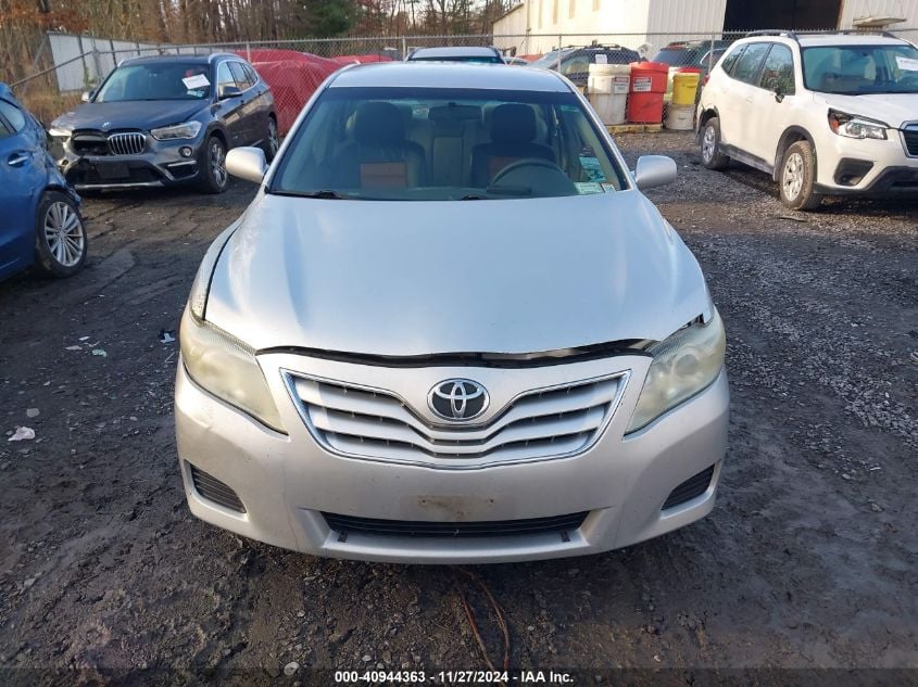 i41434137-2011-toyota-camry_6